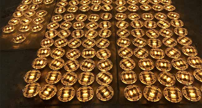 solar road studs